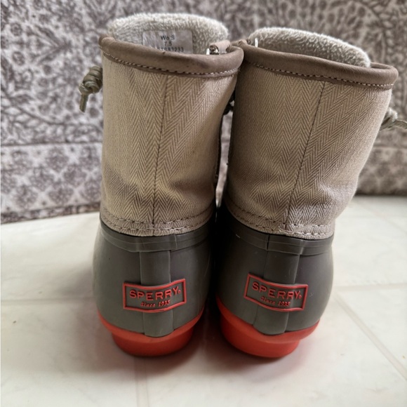 Sperry winter boots size 7.5 - Picture 4 of 7